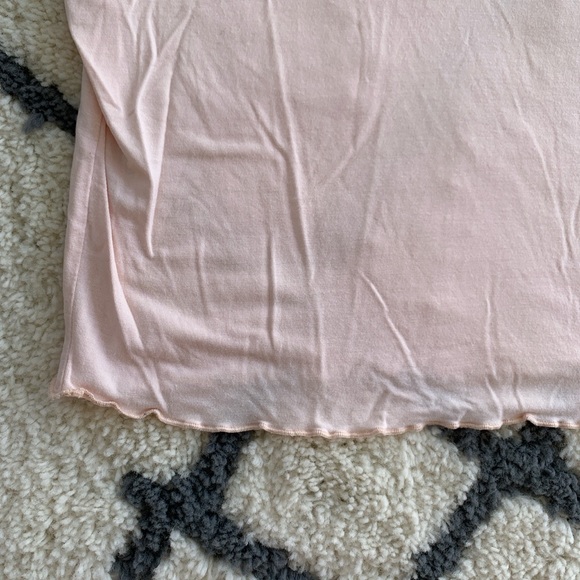 UO kimchi blue tshirt - Picture 5 of 5